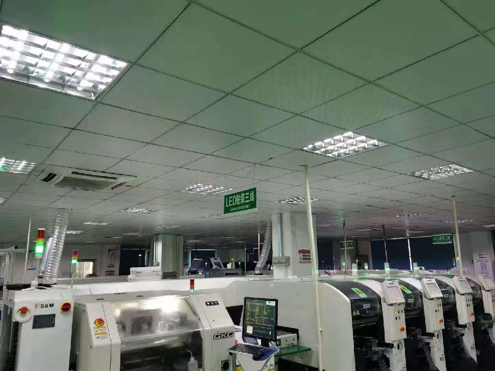 全自動(dòng)SMT產(chǎn)線(xiàn)